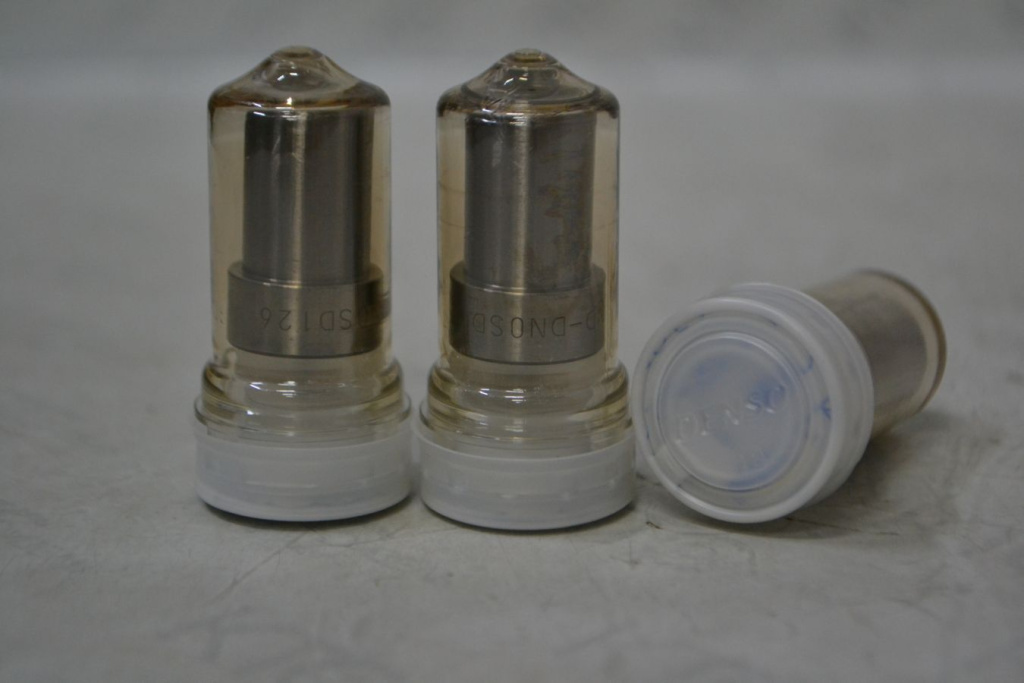 Картинка 093400-0500 распылитель mazda с доставкой по всей россии. ктс-дизель