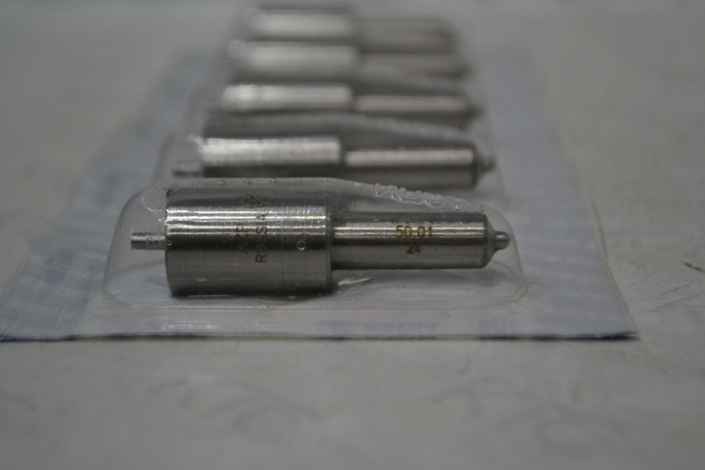 Картинка 6а1-20с2-50.01 распылитель д-240кс д-240кт д-240т д-245.2 5х0,35 с доставкой по всей россии. ктс-дизель