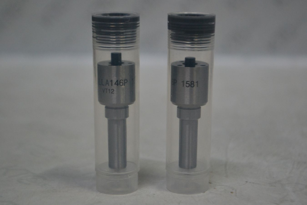 Картинка dlla146p1581 распылитель 0433171968 с доставкой по всей россии. ктс-дизель