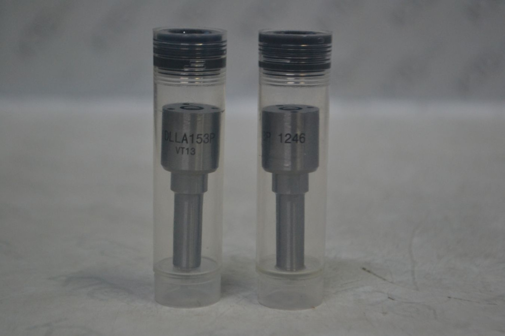 Картинка dlla153p1246 распылитель 0433171788 с доставкой по всей россии. ктс-дизель