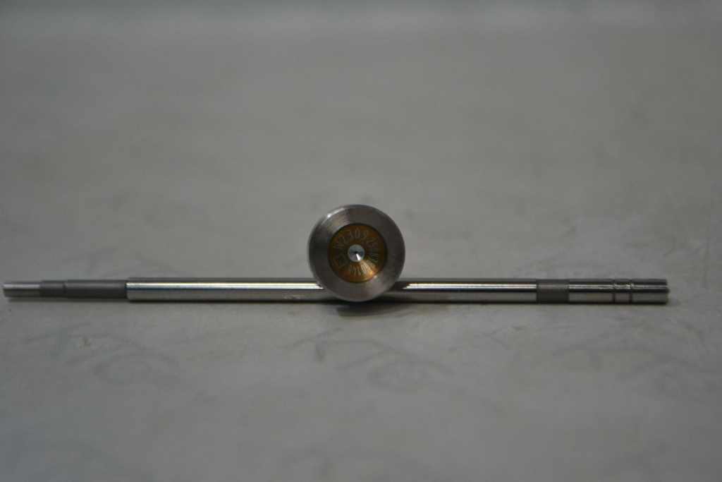 Картинка f00rj02386 клапан с штоком с доставкой по всей россии. ктс-дизель