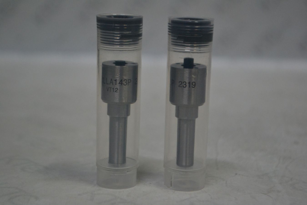 Картинка dlla143p2319 распылитель 0433172319 с доставкой по всей россии. ктс-дизель