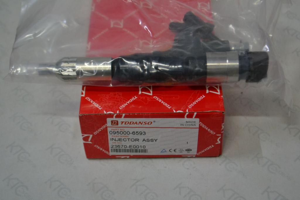 Картинка 095000-6593 форсунка с доставкой по всей россии. ктс-дизель